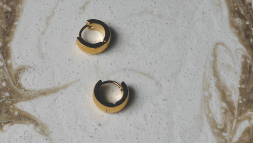 Vintage wide huggies