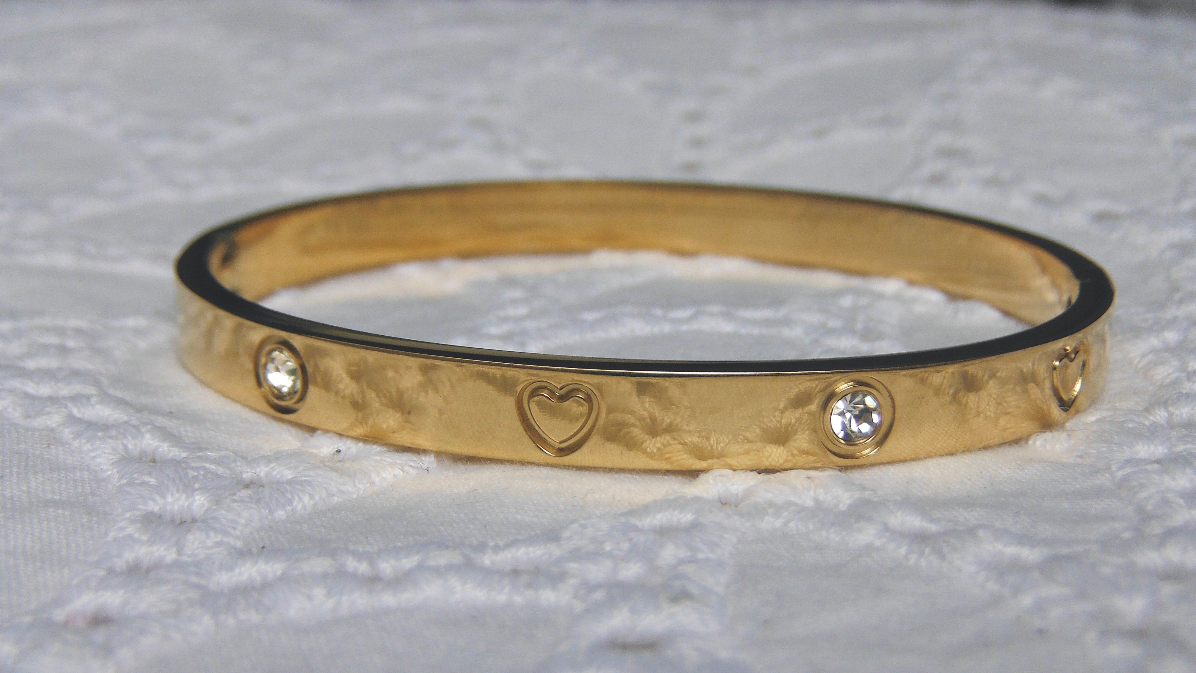 Heart detail cuff