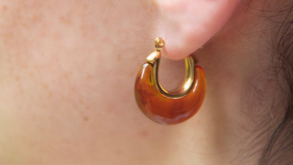 Tiger eye horseshoe hoops