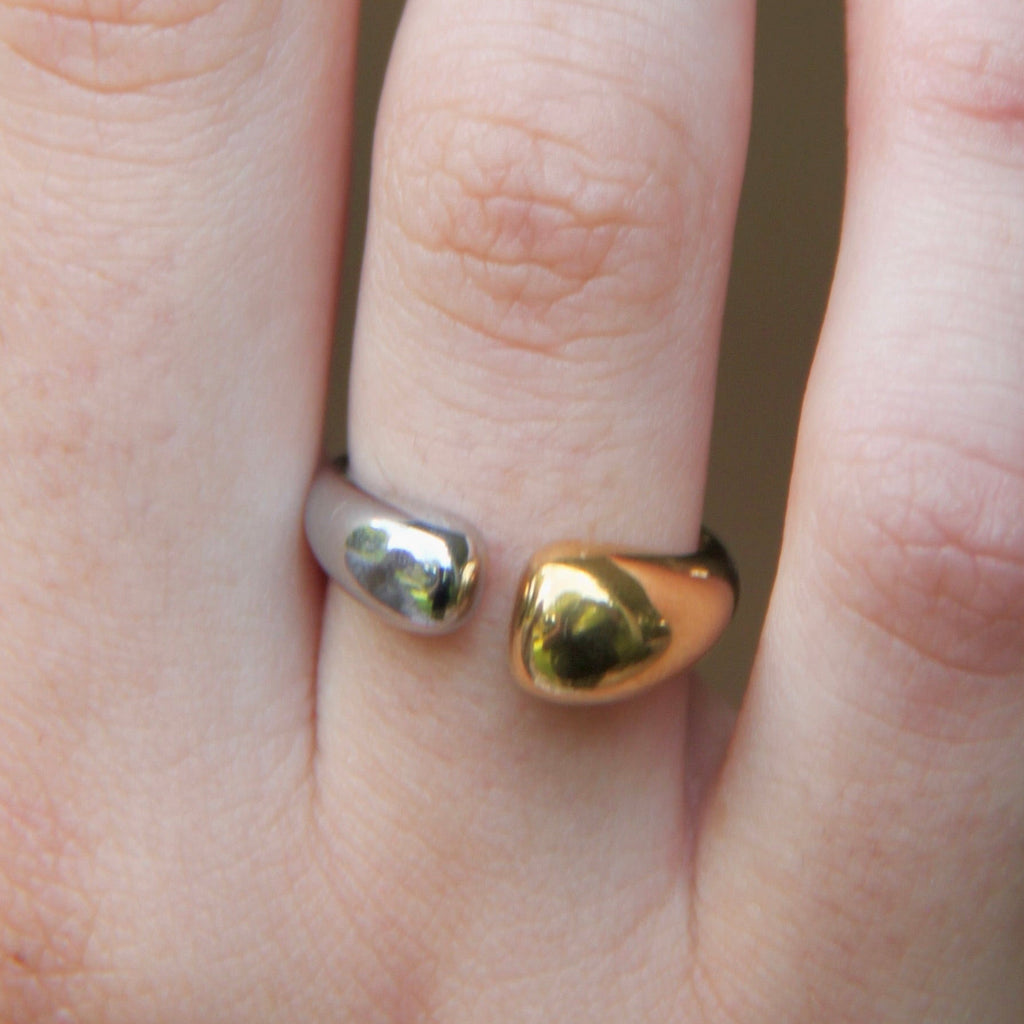 Oval gap ring