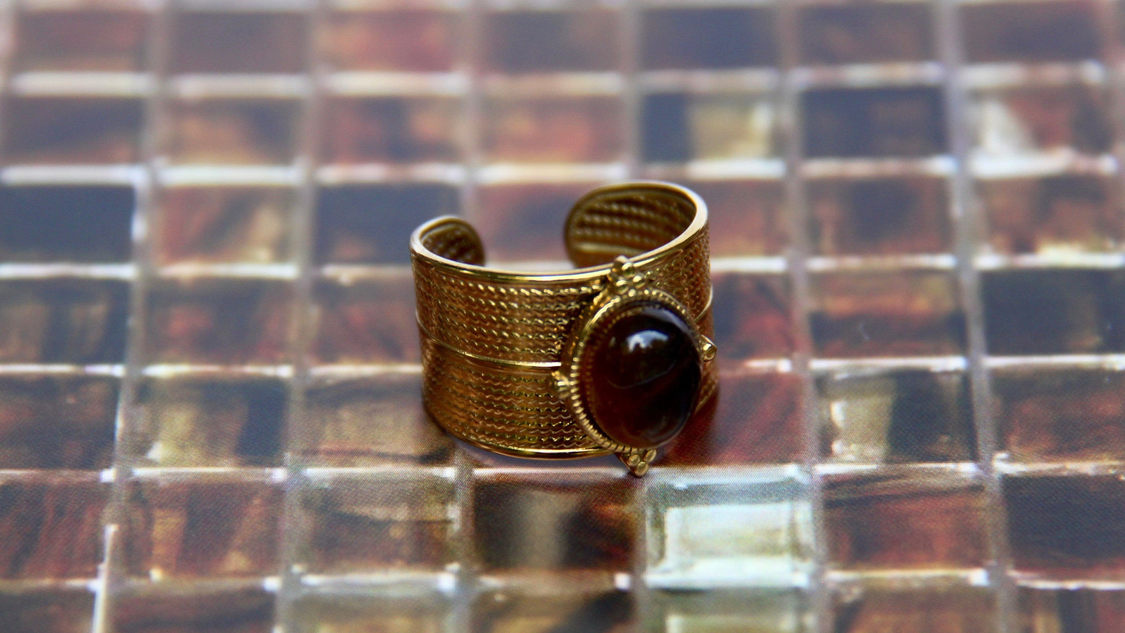 Tigers eye rings