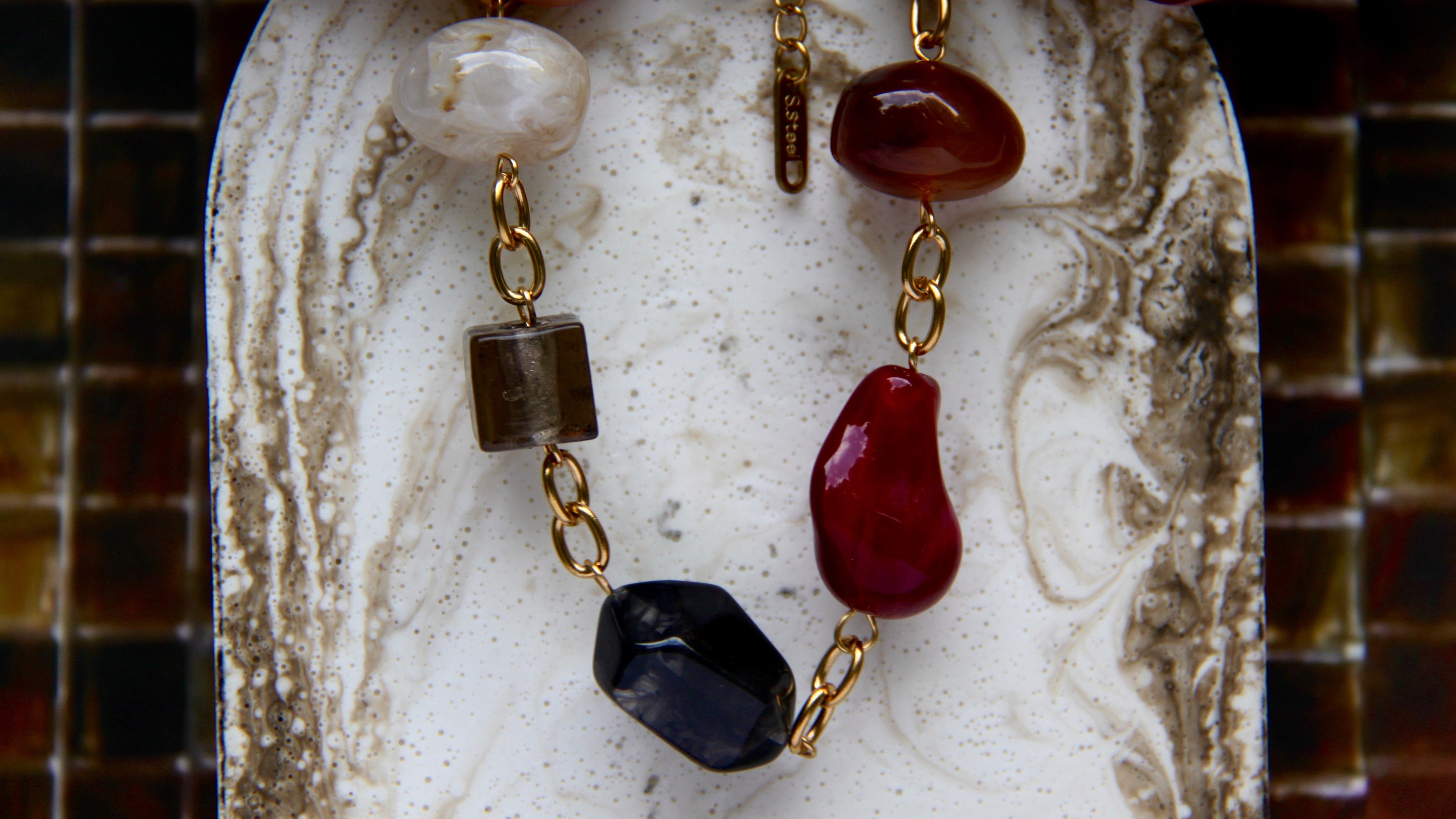 Amber stones bracelet