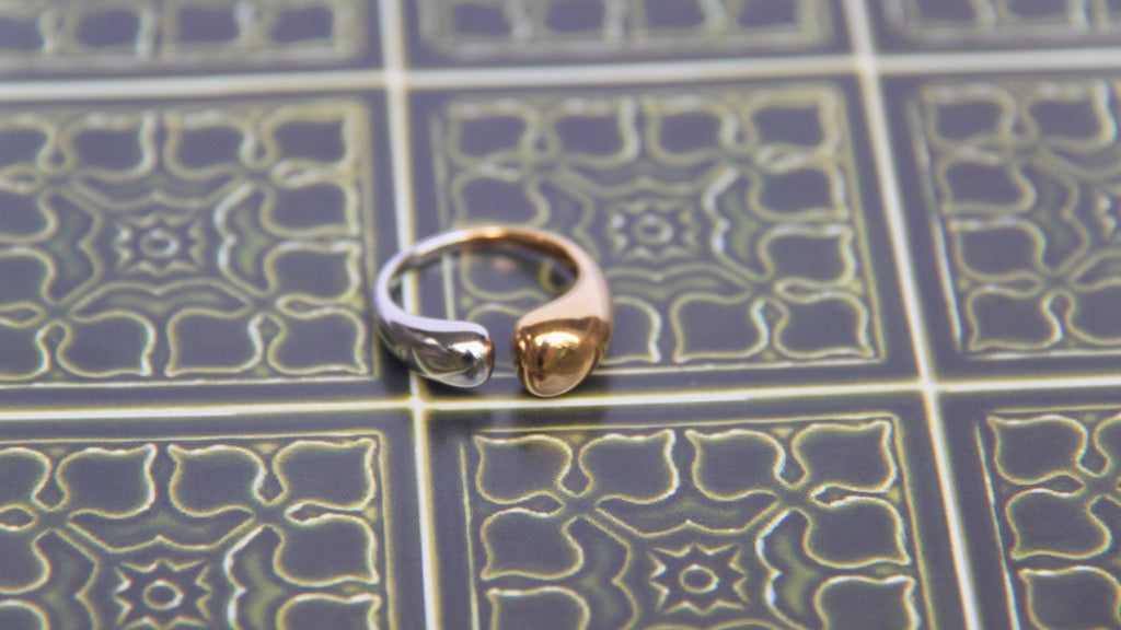 Oval gap ring