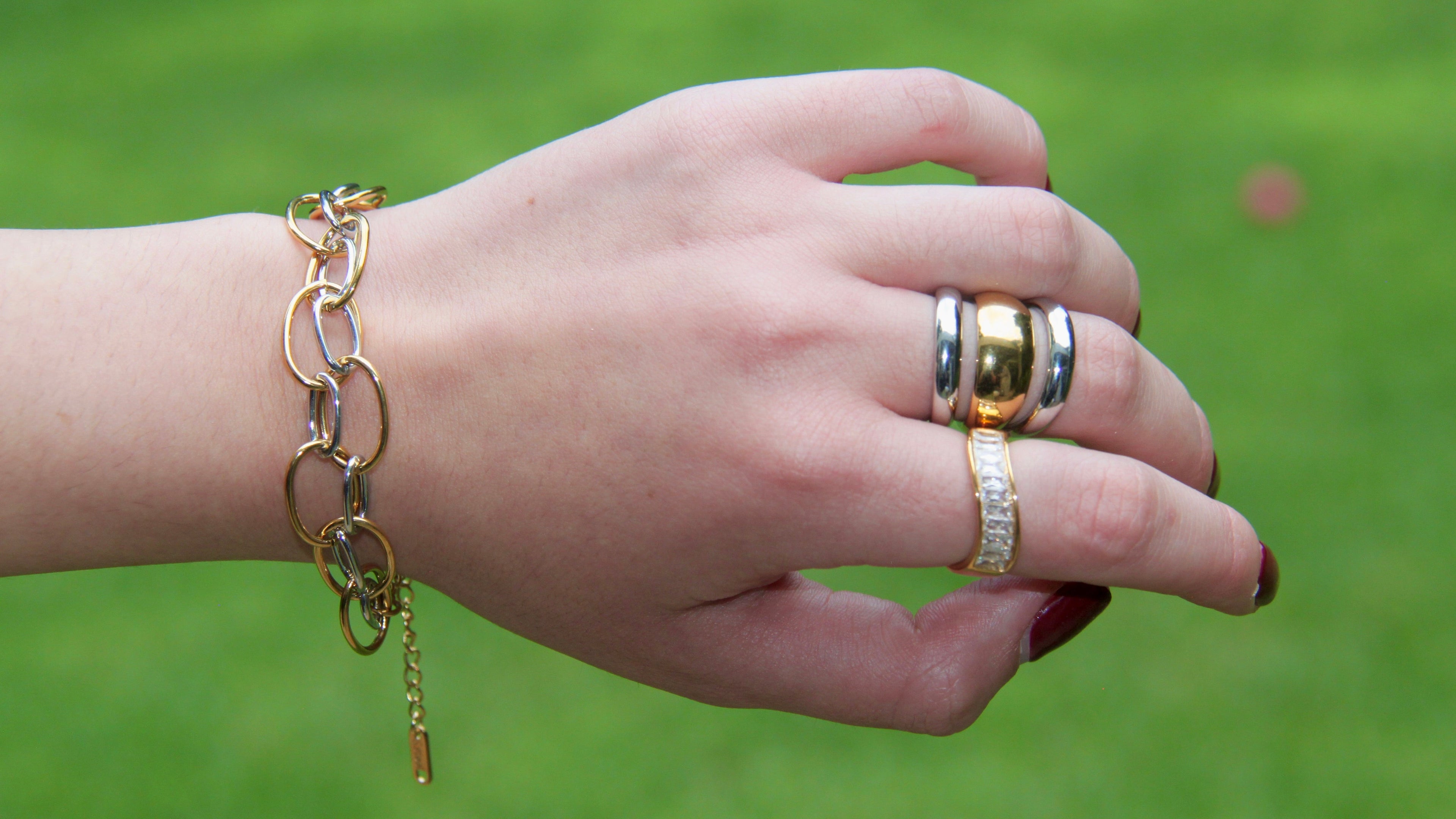 Mixed metal linked bracelet