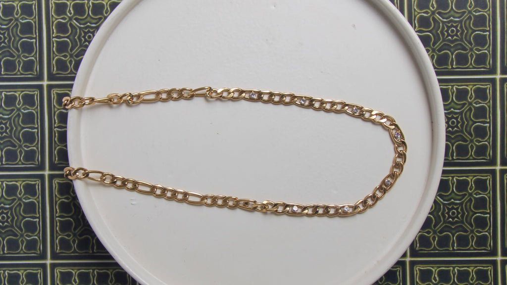 Cuban chain with diamond details necklace