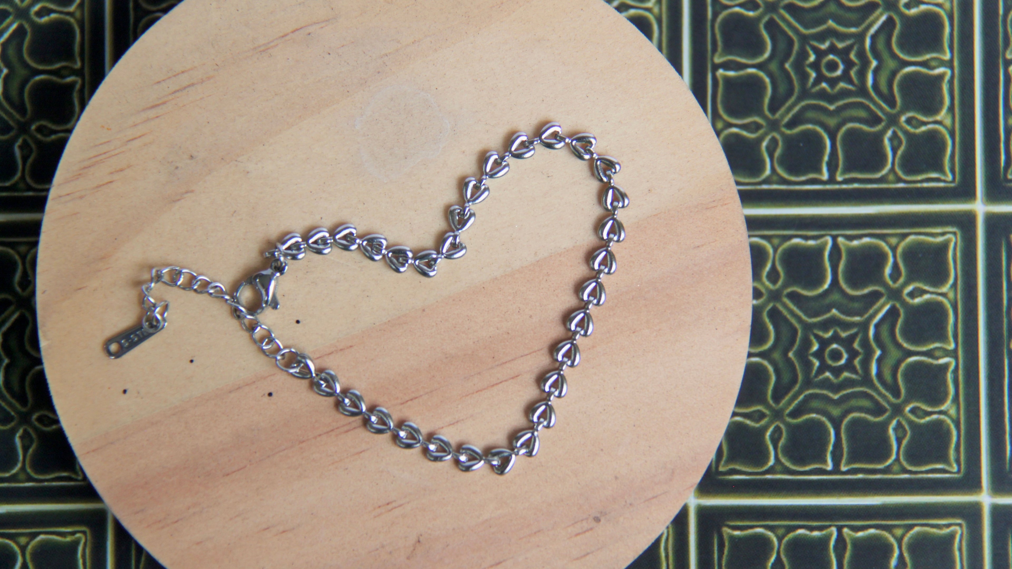 Vintage silver vine/hearts bracelet