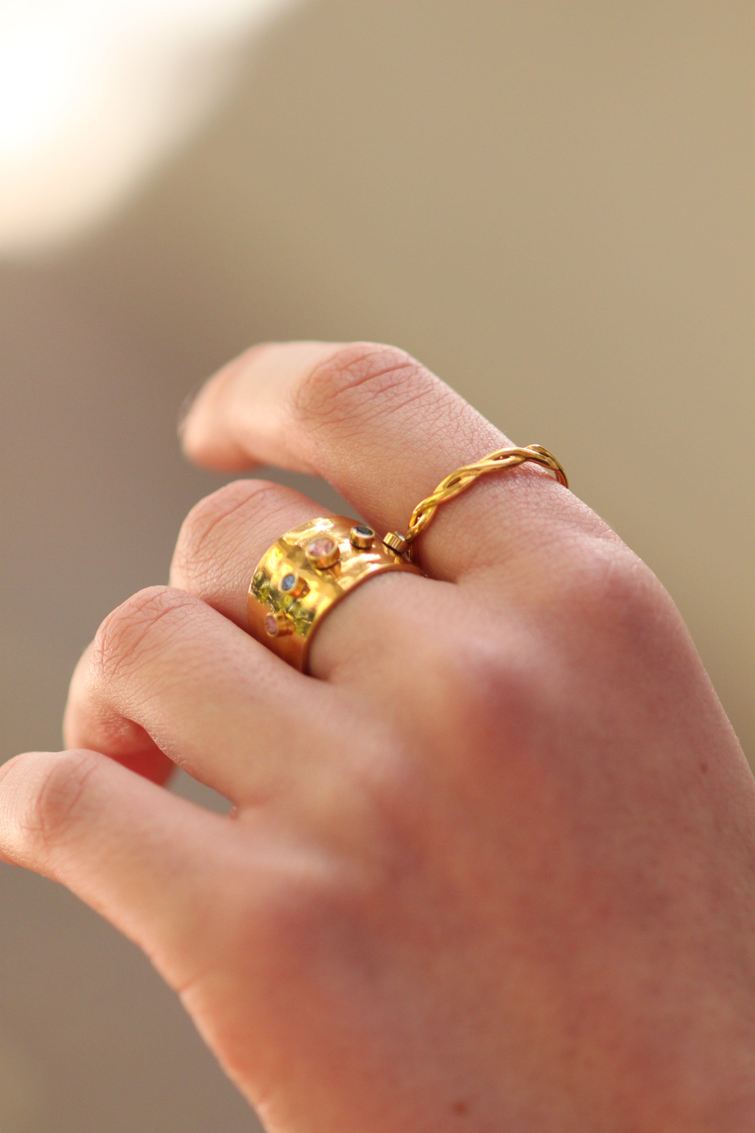 Colourful zircon gemstone ring