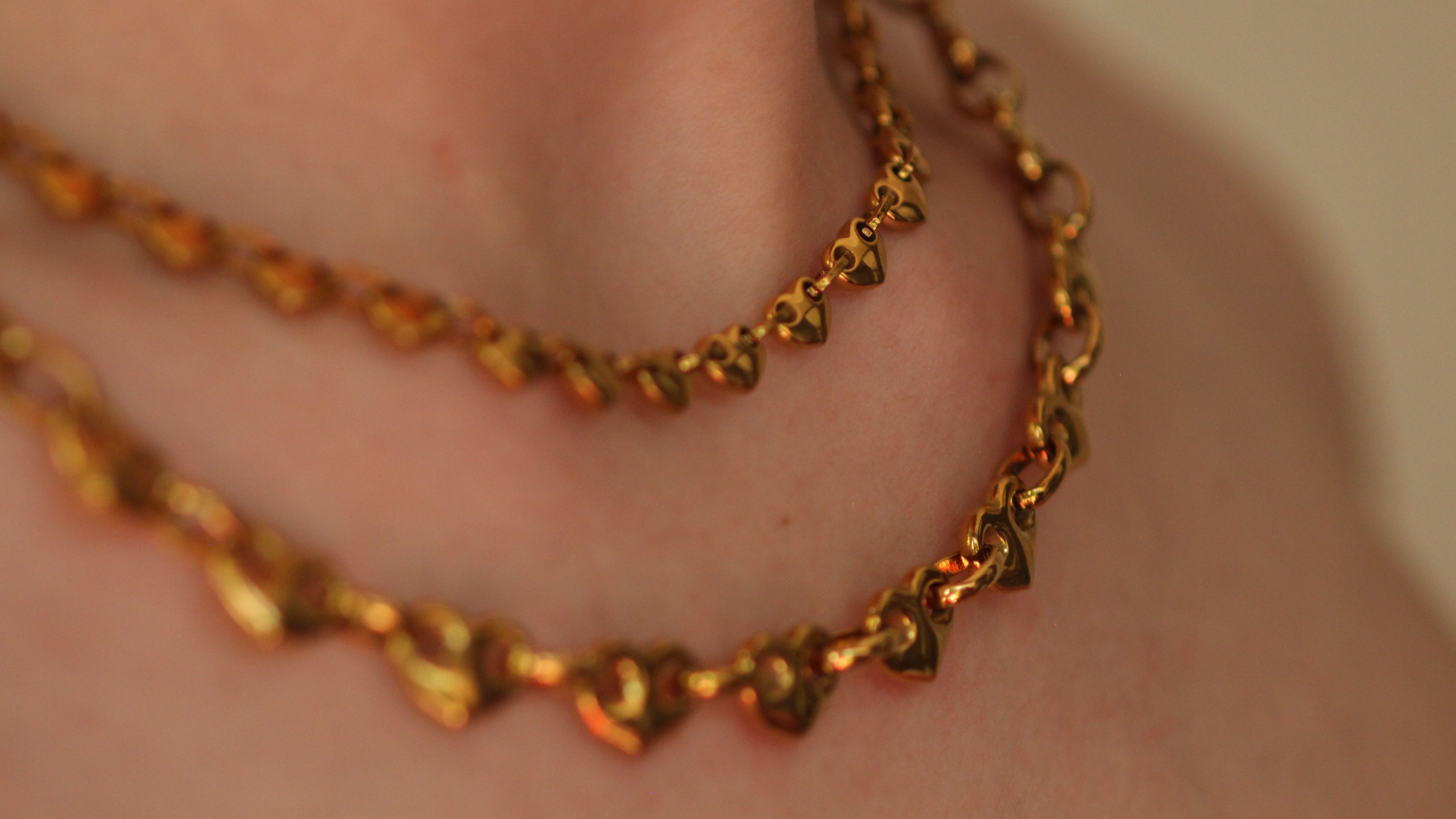 Chunky heart linked necklaces