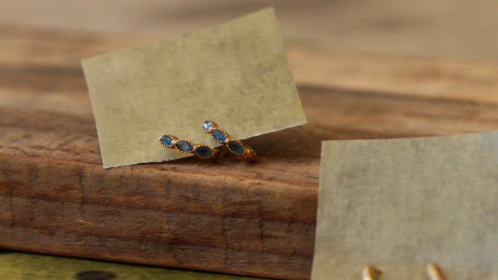 Three diamond beaded border hoops