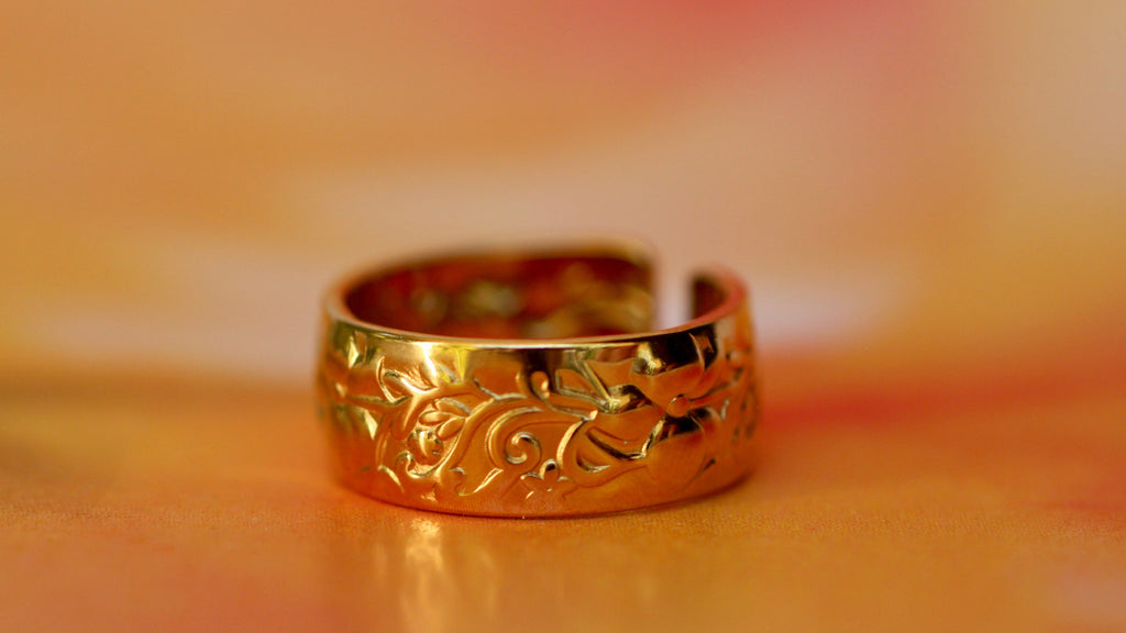 Detailed engraved ring