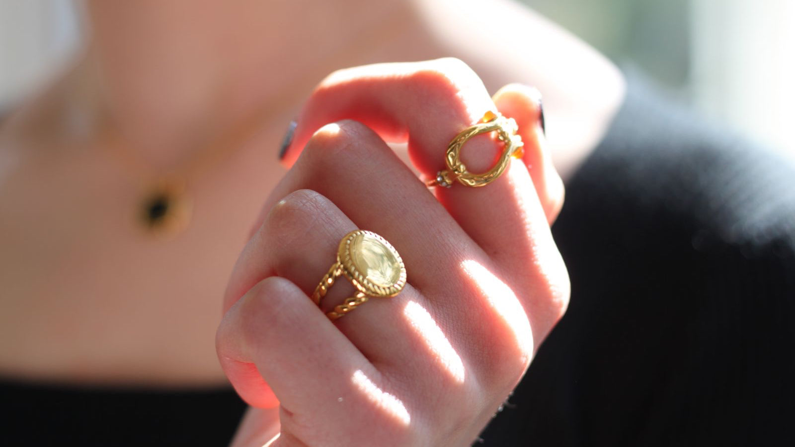 Vintage style mirror ring
