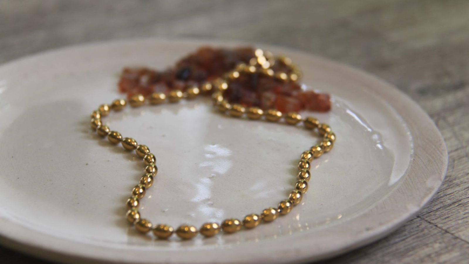 Oval beaded necklace