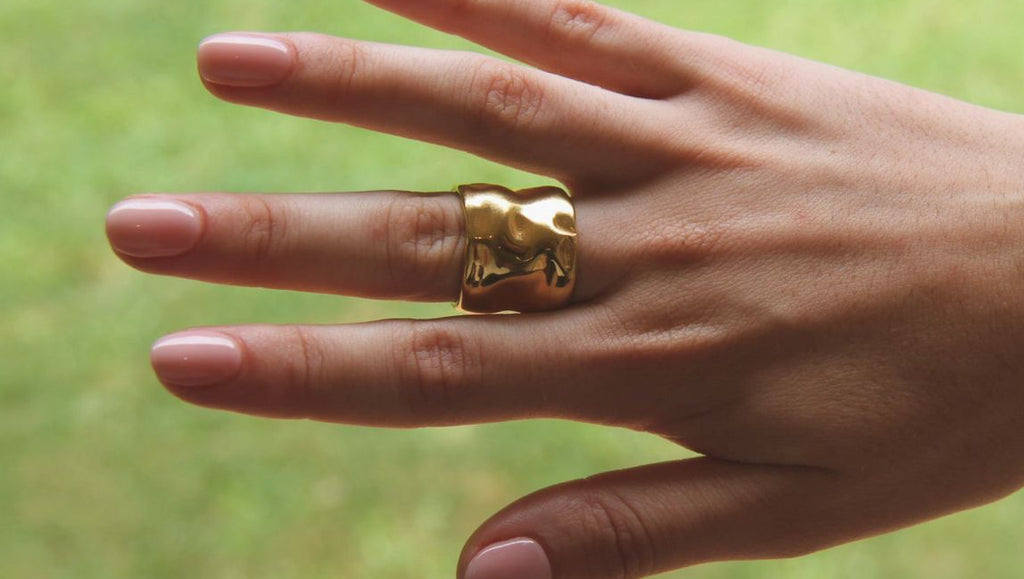 Hammered ring