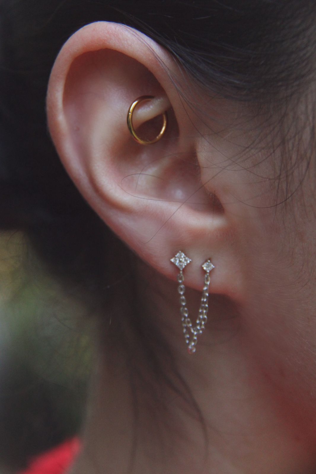 Double chain hanging clover earring pair