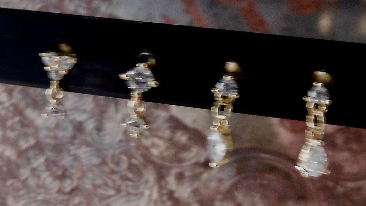 Pack of 2 asymmetrical earrings