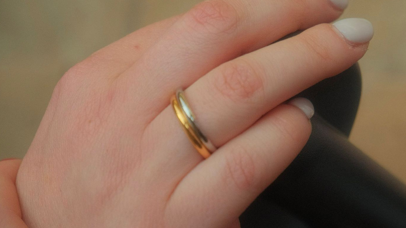 Simple band stacking rings
