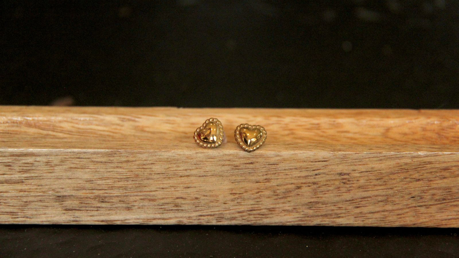 Beaded edge vintage style heart earrings