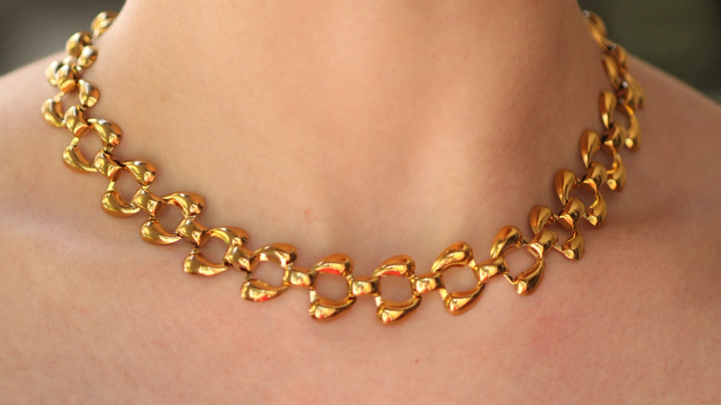 Chunky hollow-out chain necklace